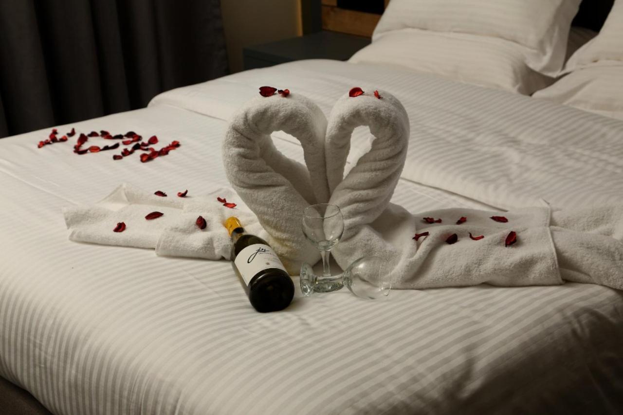 Aitch Boutique Hotel - An Lih Hotel Madaba Bagian luar foto
