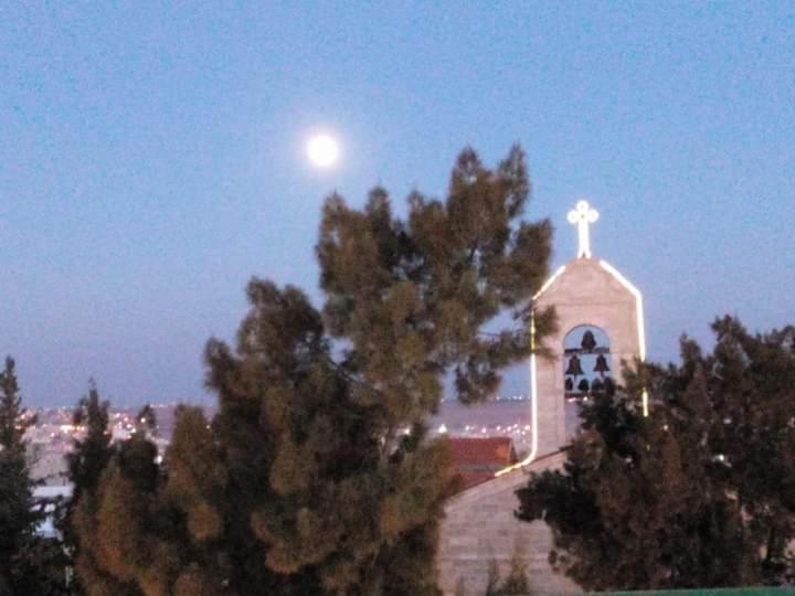 Aitch Boutique Hotel - An Lih Hotel Madaba Bagian luar foto