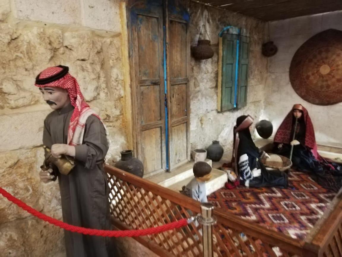 Aitch Boutique Hotel - An Lih Hotel Madaba Bagian luar foto
